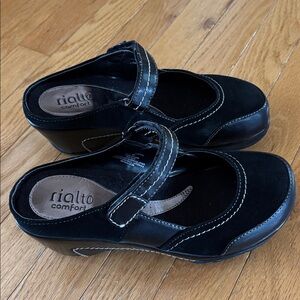 Rialto Mystical Mary Janes Clogs Women's 8 Black Suede leather Slip-On Shoes